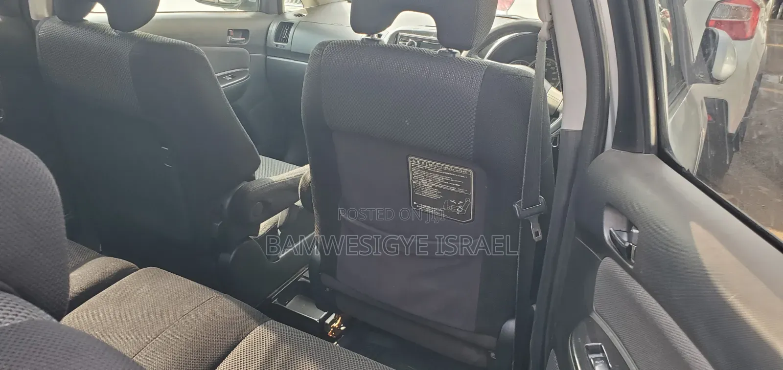 Toyota Wish 2004 Silver
