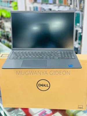New Laptop Dell Vostro 3520 16GB Intel Core i7 SSD 512GB