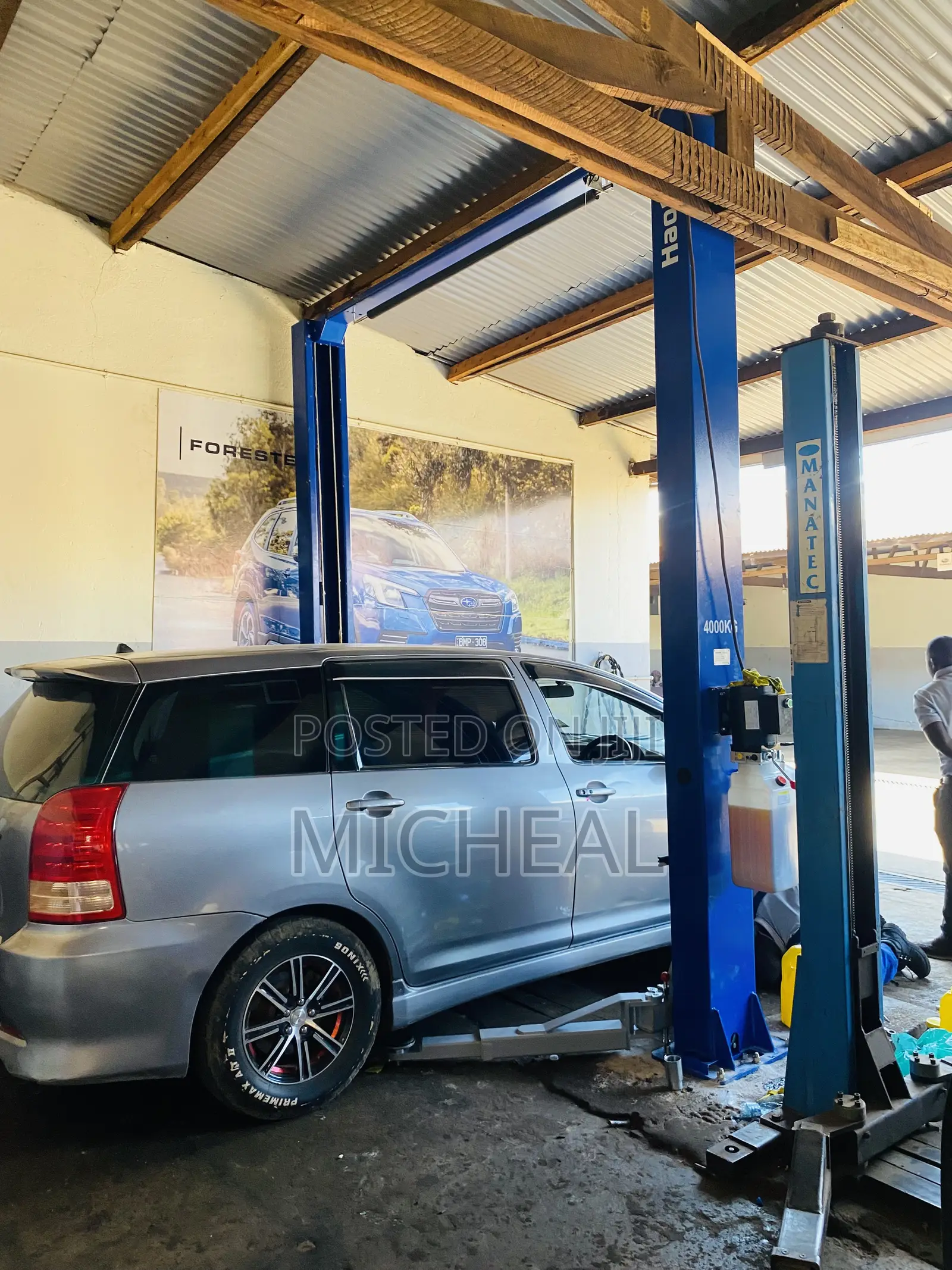 Car Lift Machine