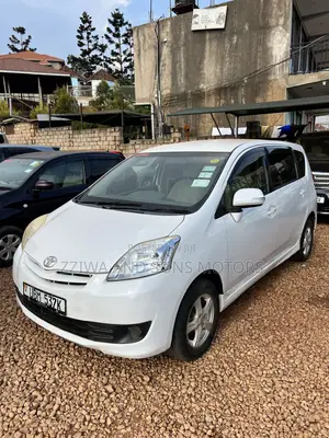 Toyota Passo 1.0 FWD 2012 White