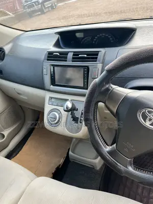 Toyota Passo 1.0 FWD 2012 White