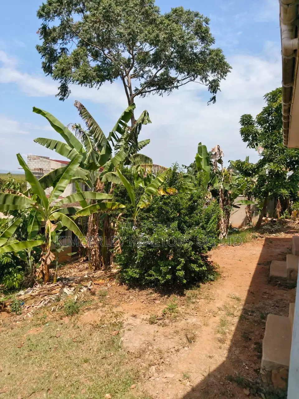 2bdrm Duplex in Kawempe for sale