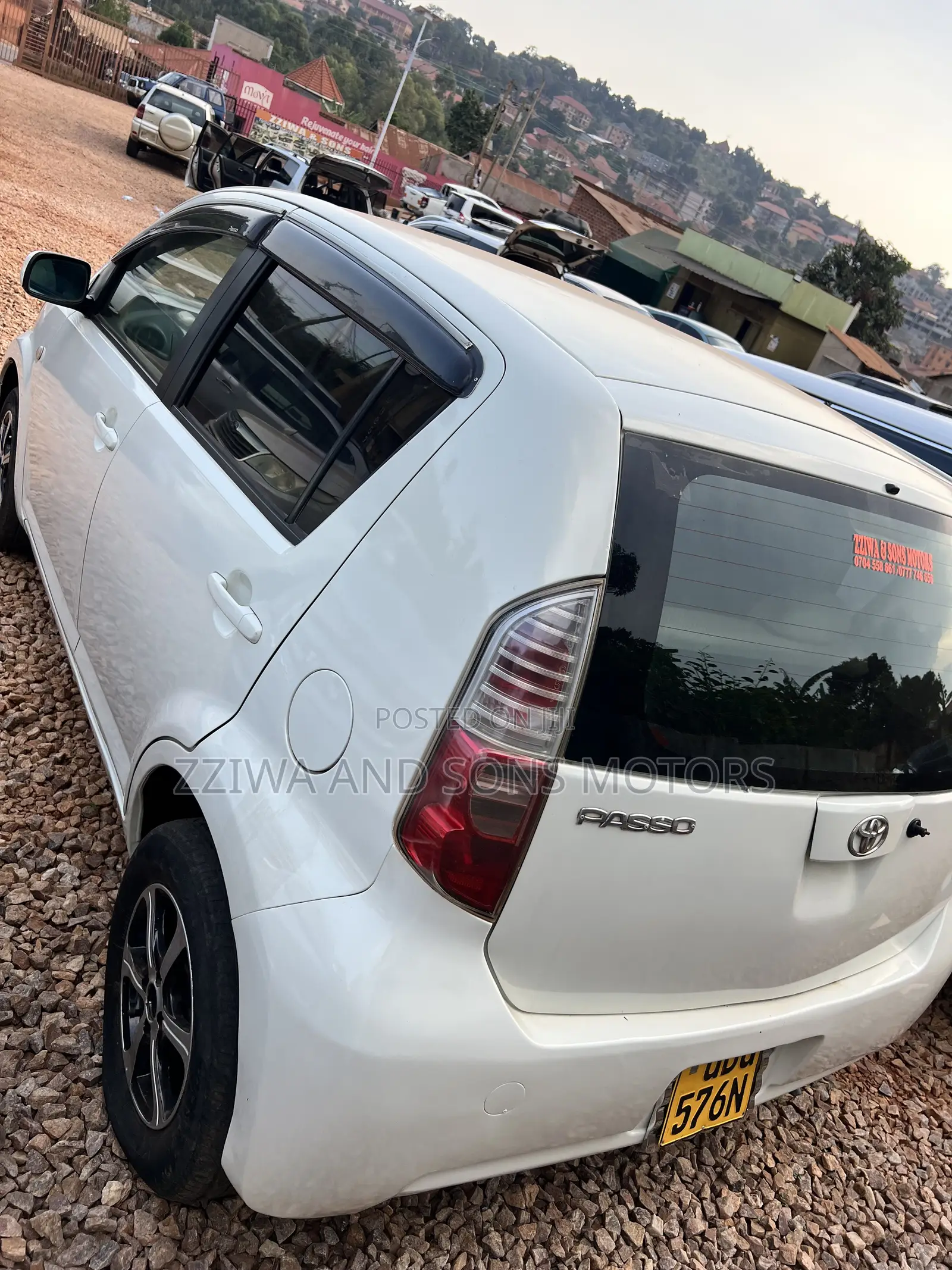 Toyota Passo 1.0 AWD 2010 White