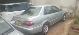 Toyota Corolla 1999 Silver
