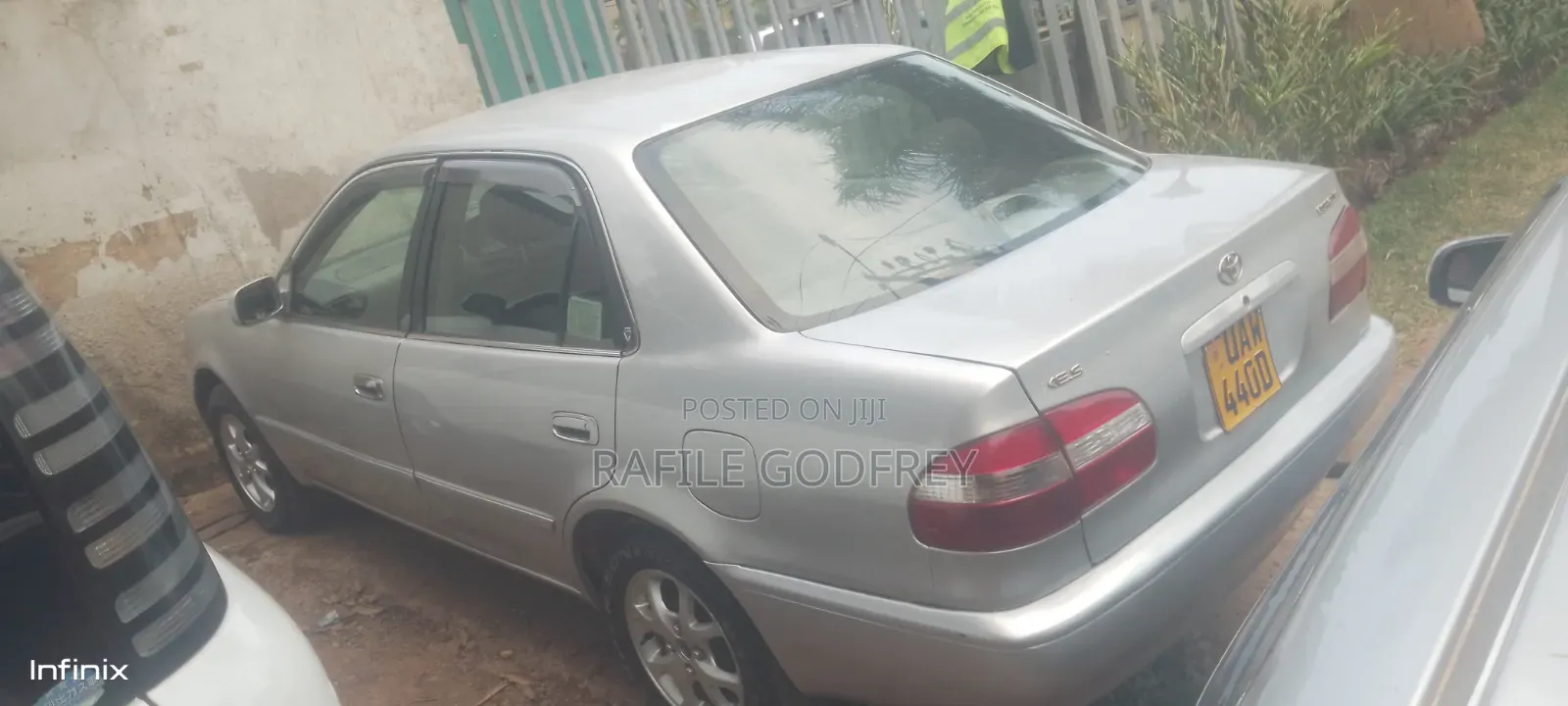 Toyota Corolla 1999 Silver