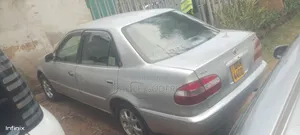 Toyota Corolla 1999 Silver
