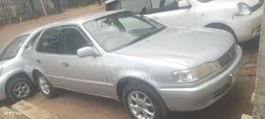 Toyota Corolla 1999 Silver
