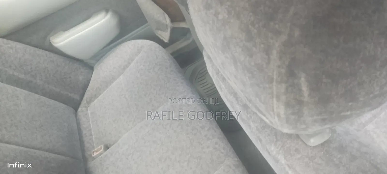 Toyota Corolla 1999 Silver