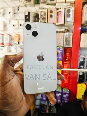 Apple iPhone 13 128 GB White
