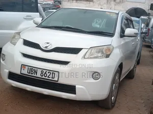 Toyota IST 2008 White