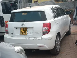 Toyota IST 2008 White