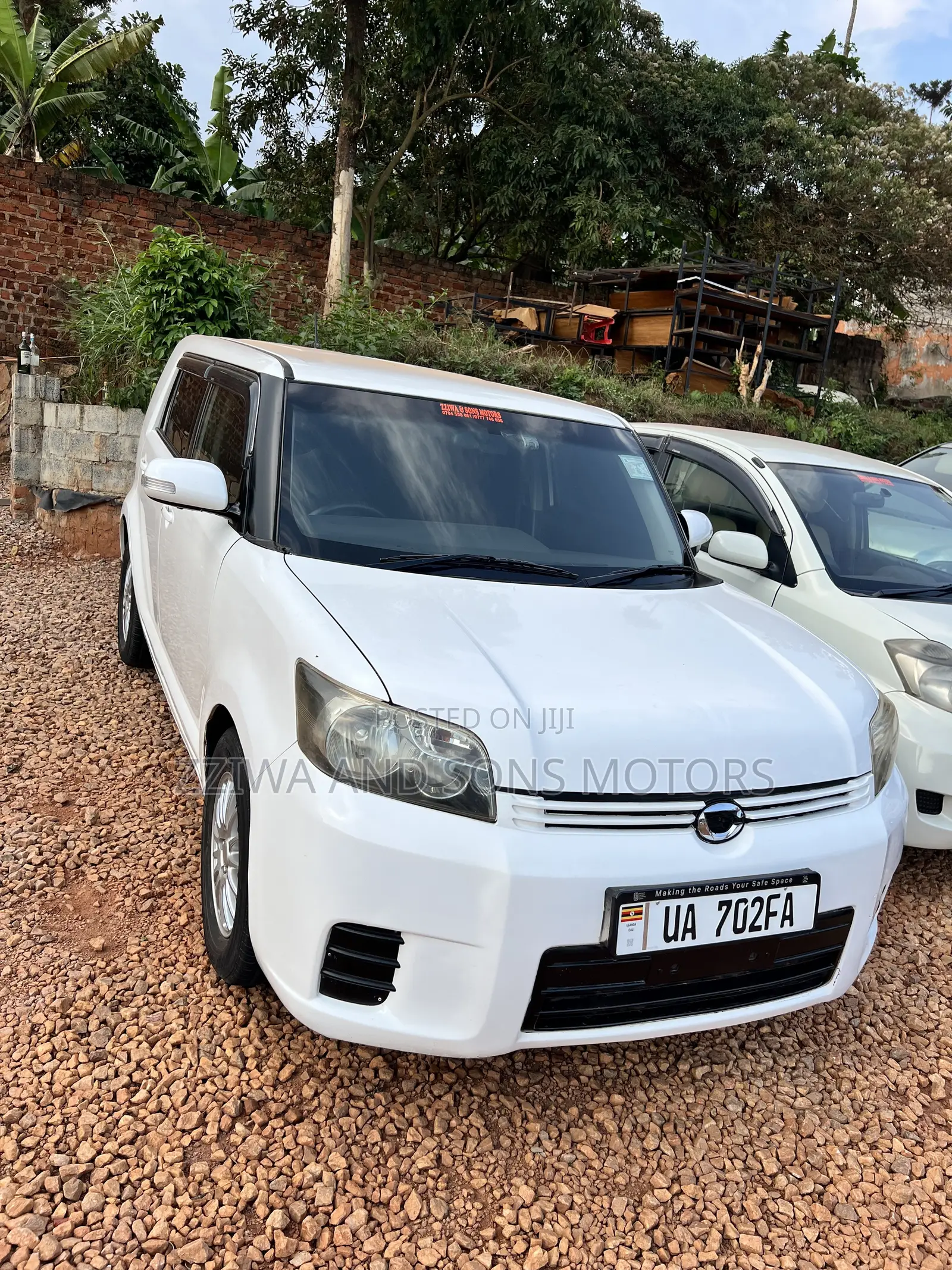 Toyota Corolla Rumion Hatchback 1.5 FWD 2013 White