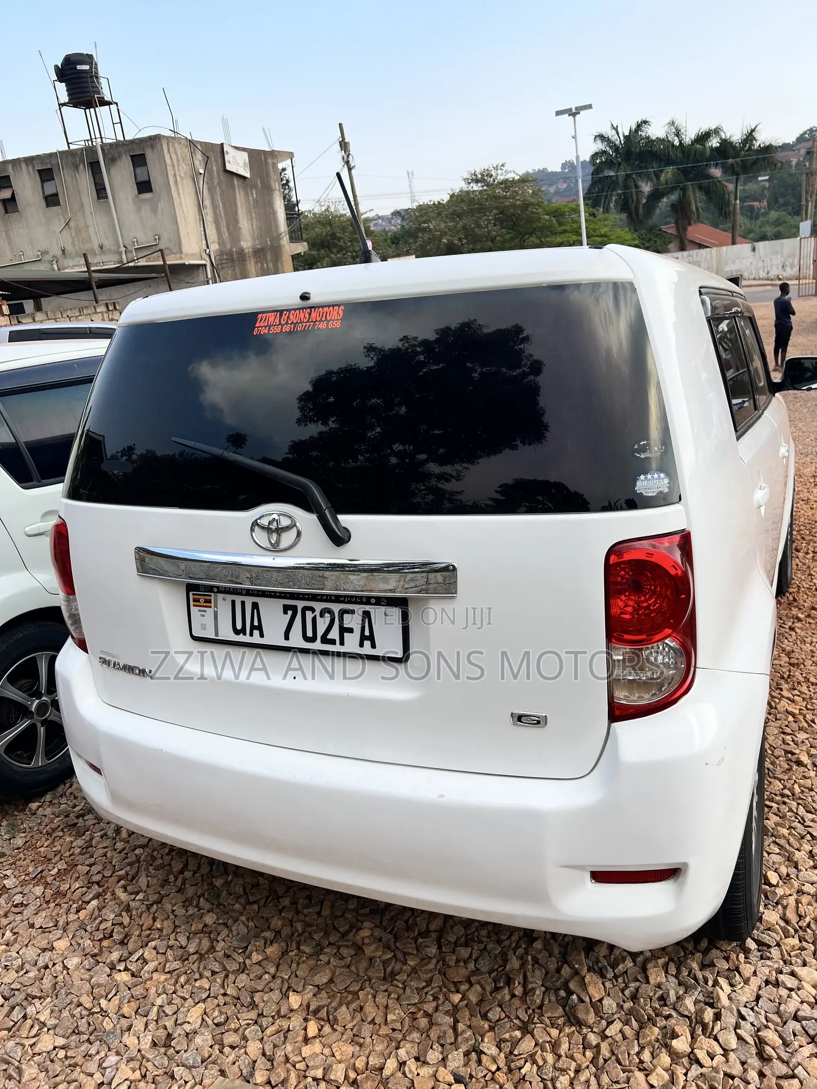 Toyota Corolla Rumion Hatchback 1.5 FWD 2013 White