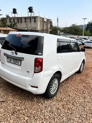 Toyota Corolla Rumion Hatchback 1.5 FWD 2013 White