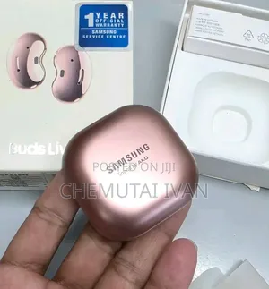 Bean-Like Structured Galaxy Buds Live