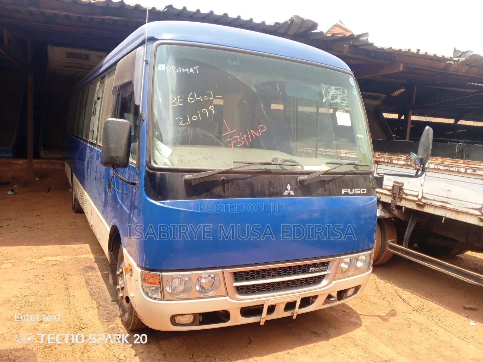 Mitsubishi Fuso Rosa 2017 Blue