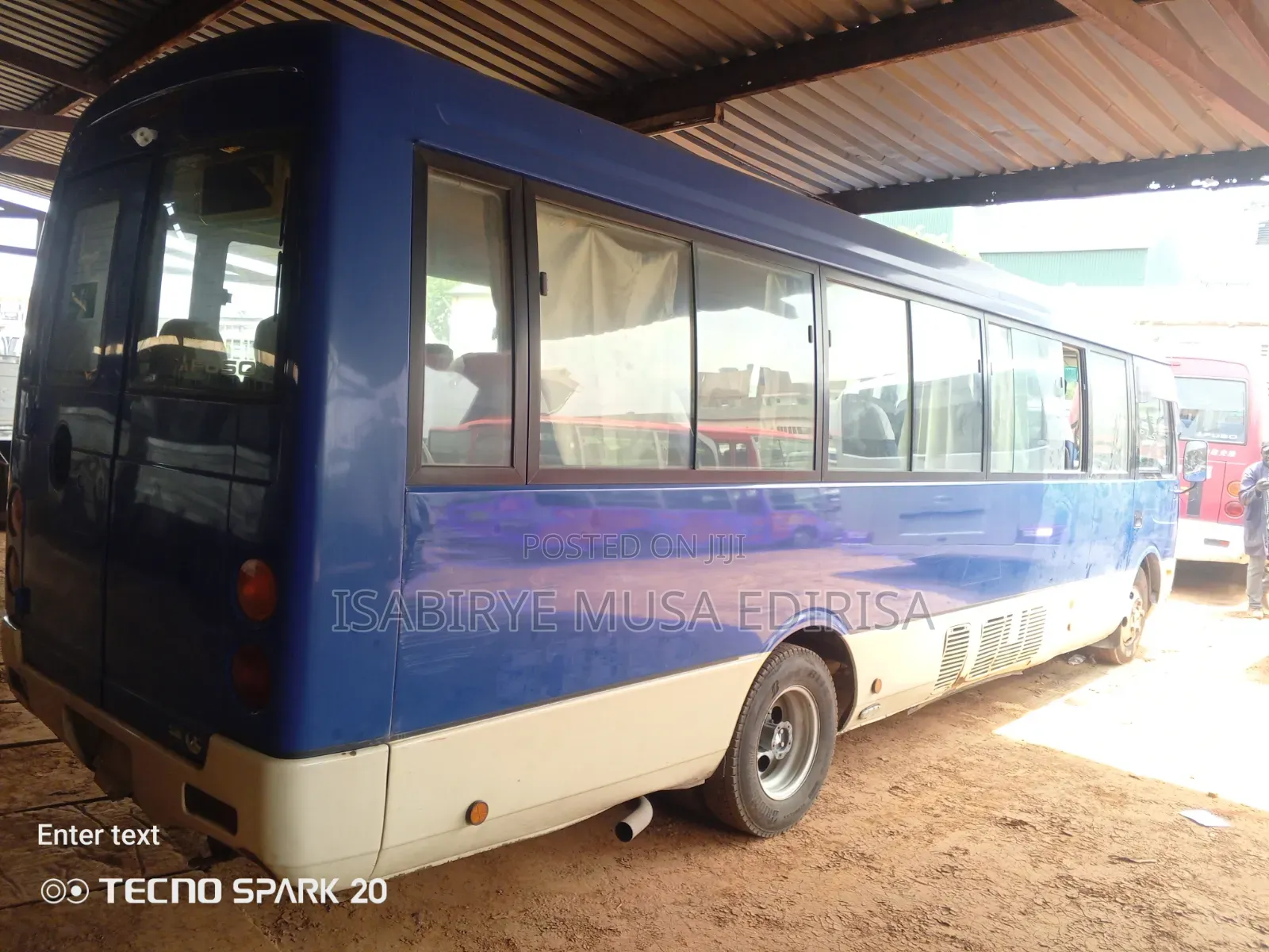 Mitsubishi Fuso Rosa 2017 Blue