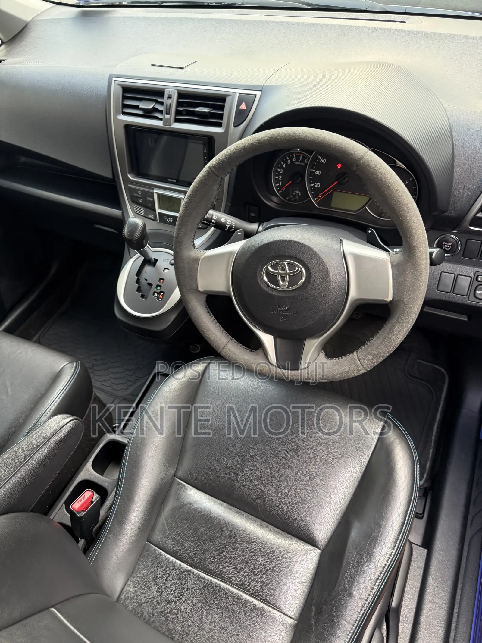 Toyota Ractis 1.5 AWD 2013 Blue