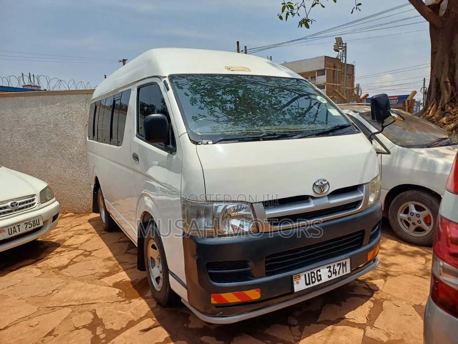 Toyota HiAce 2012 White