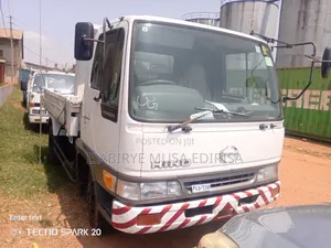Hino 4 Tune Tipper