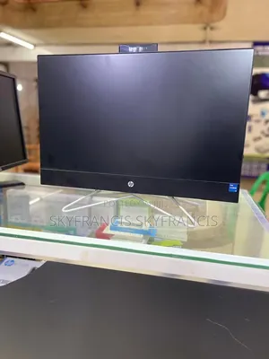 Desktop Computer HP 200 G4 All-in-One 8GB Intel Core i5 SSD 256GB