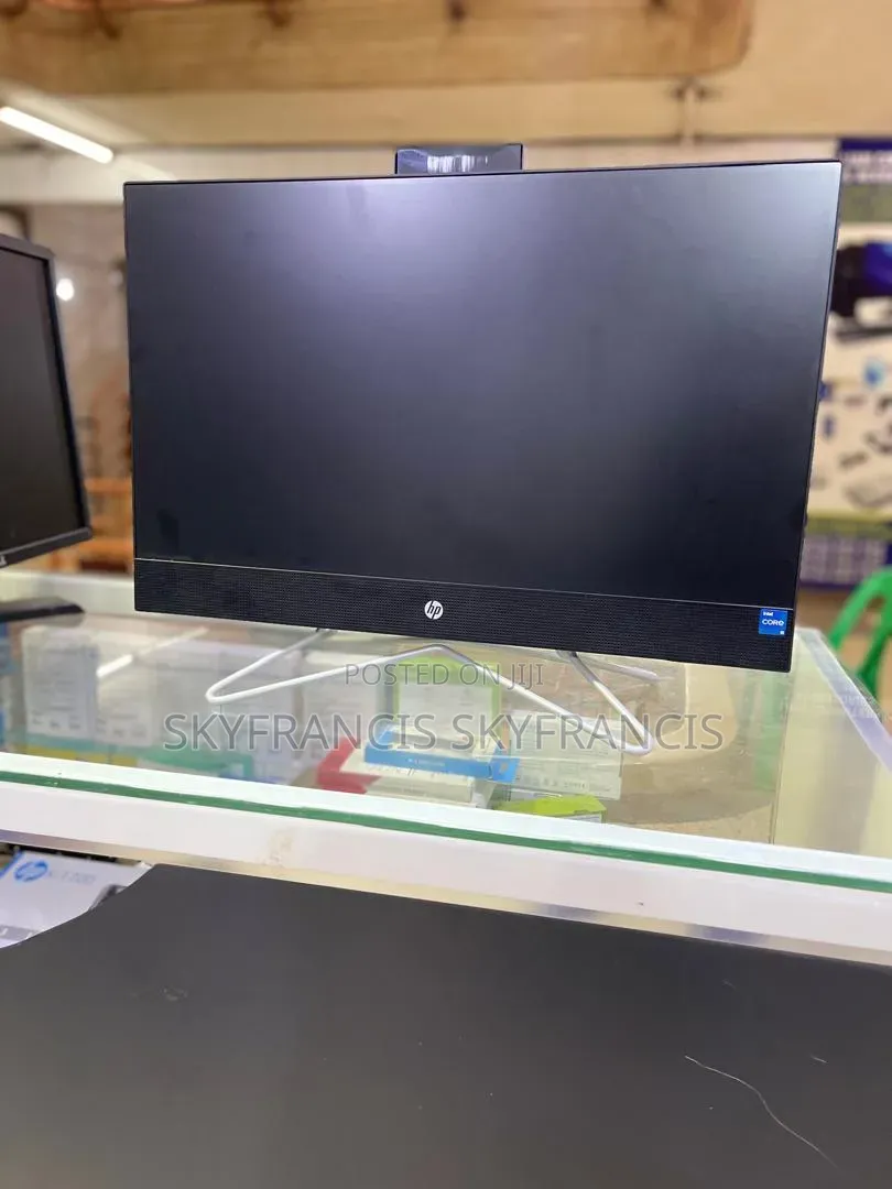 Desktop Computer HP 200 G4 All-in-One 8GB Intel Core i5 SSD 256GB