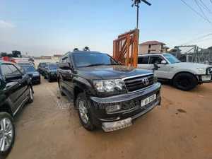 Toyota Land Cruiser 2008 Gray