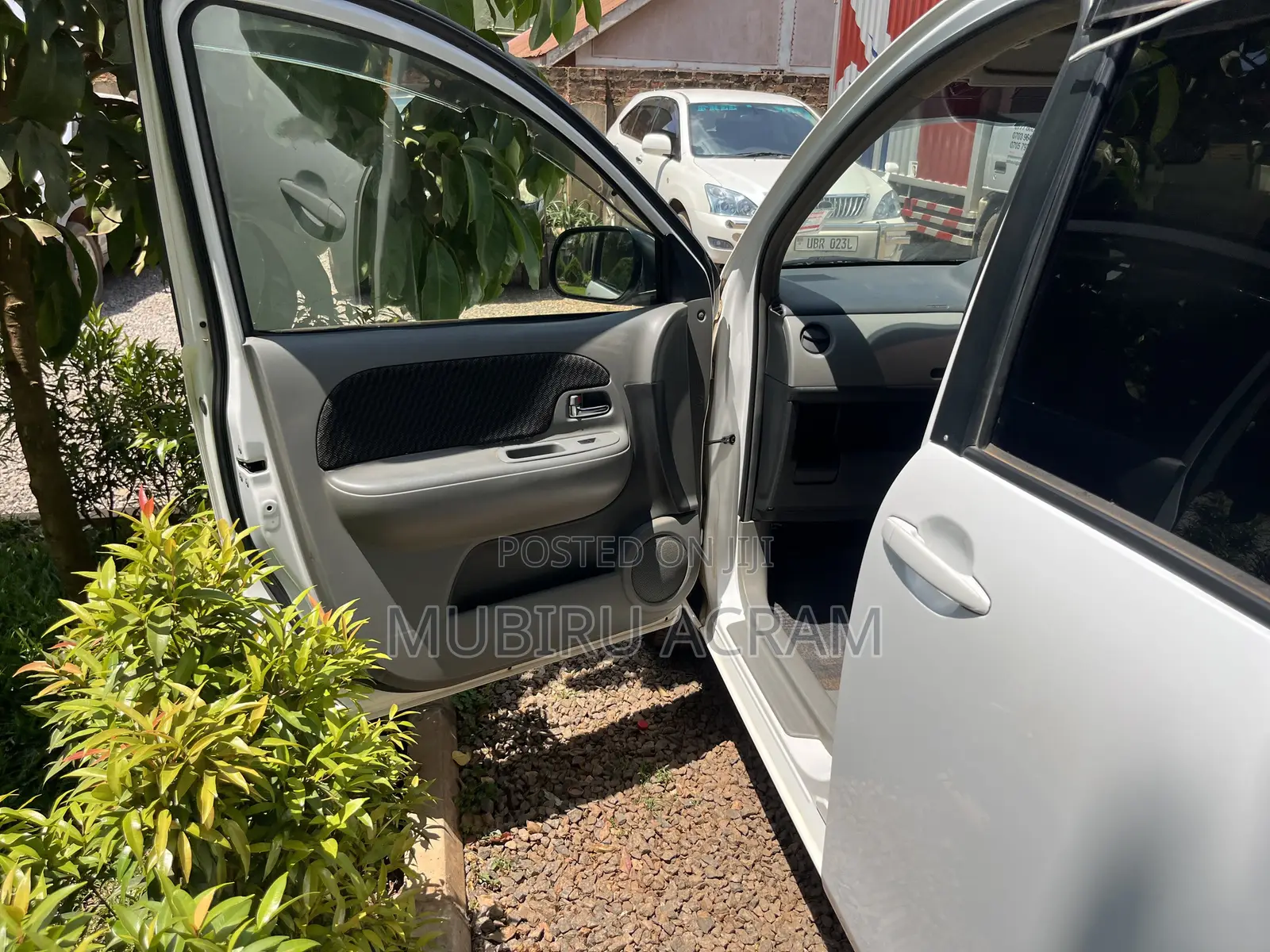Toyota Sienta 2008 White