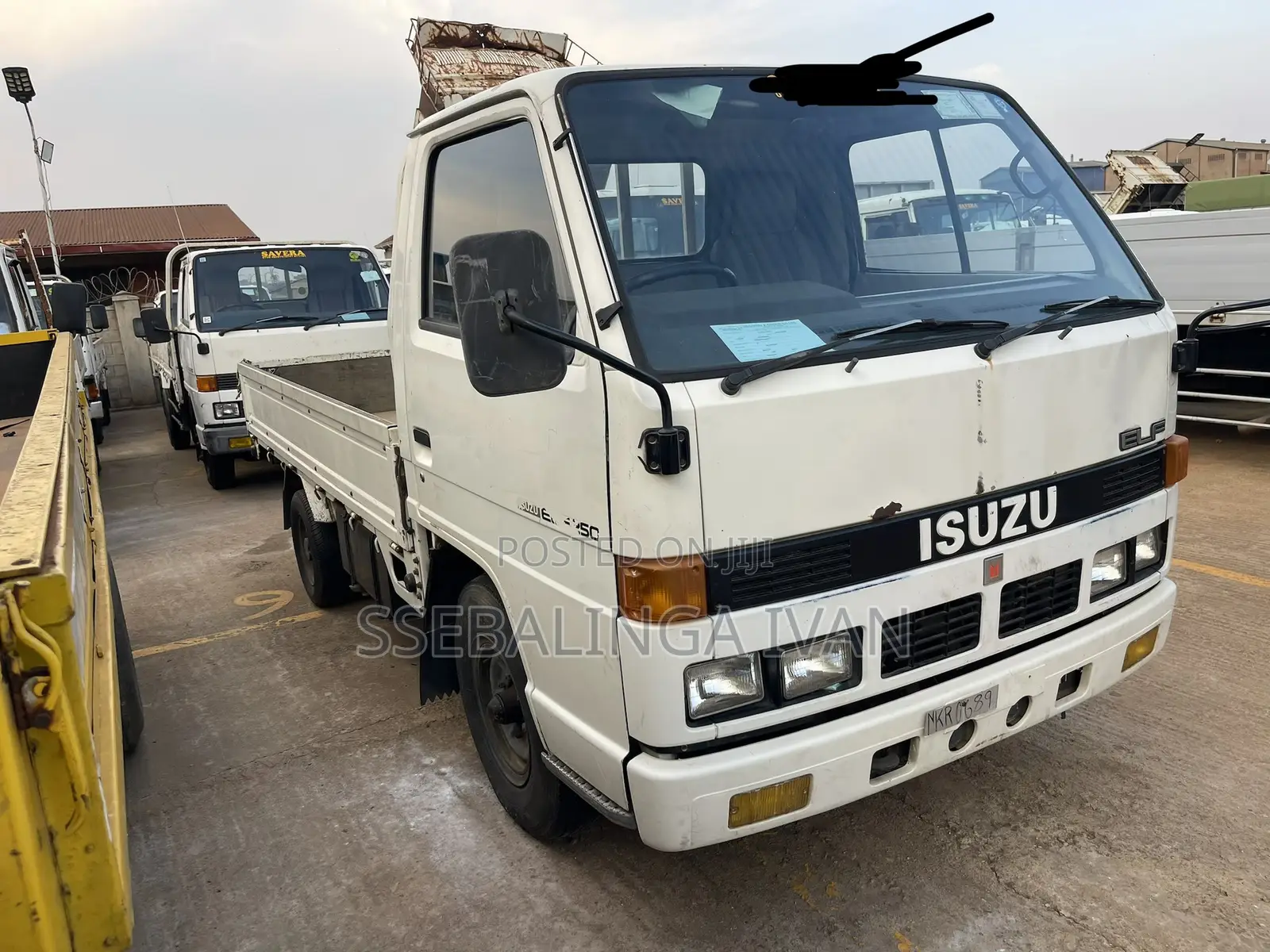 Isuzu Elf Food Truck