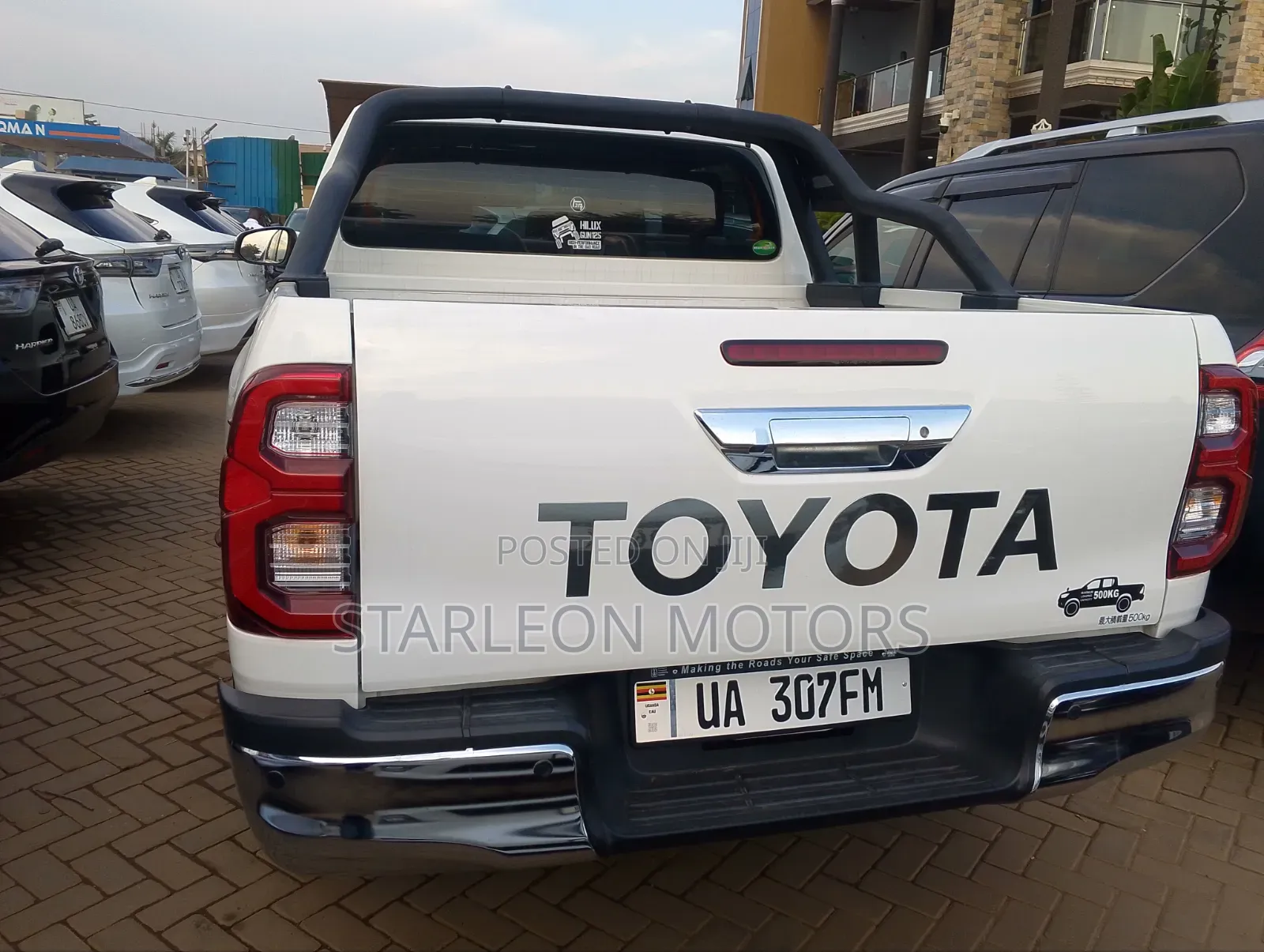 Toyota Hilux 2020 White