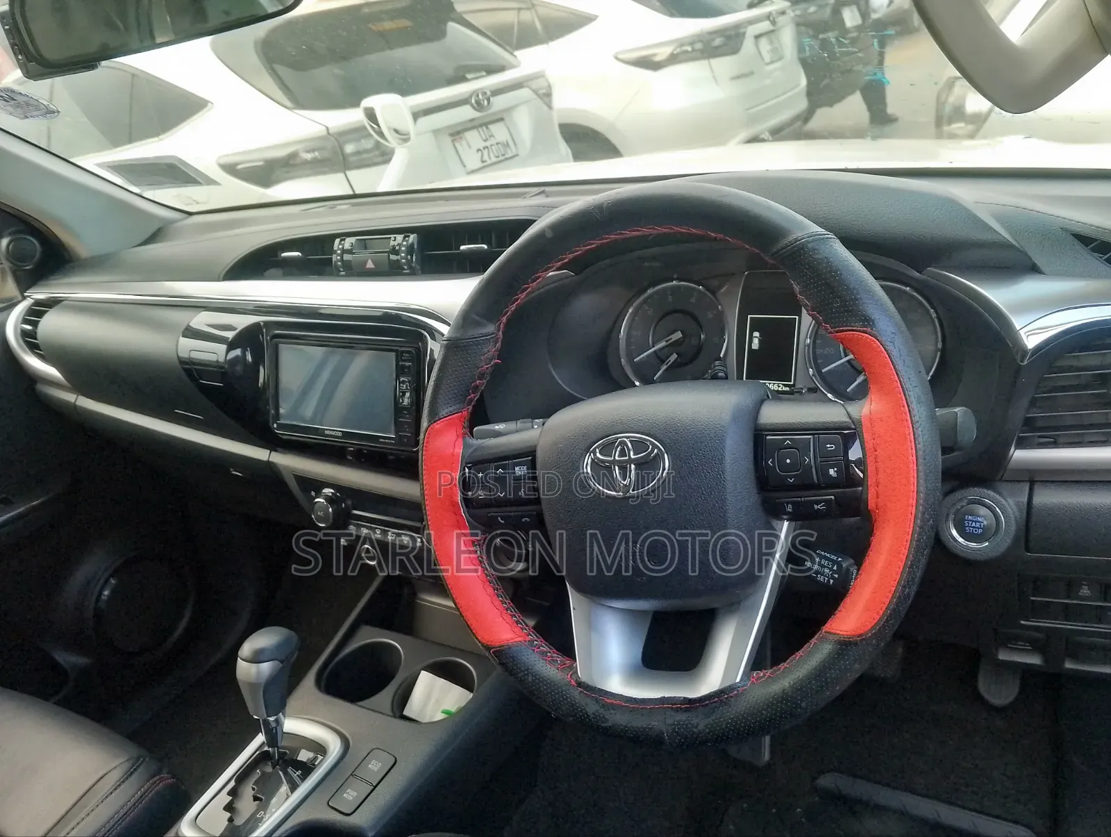 Toyota Hilux 2020 White