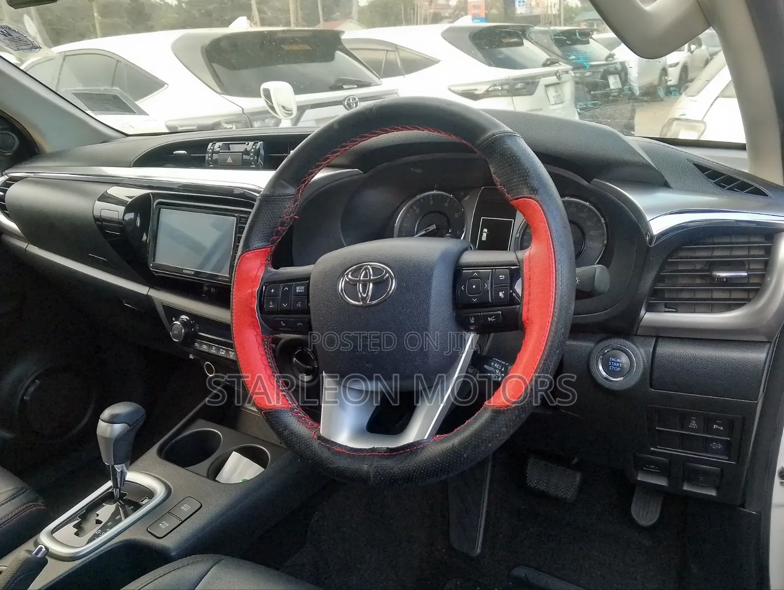 Toyota Hilux 2020 White