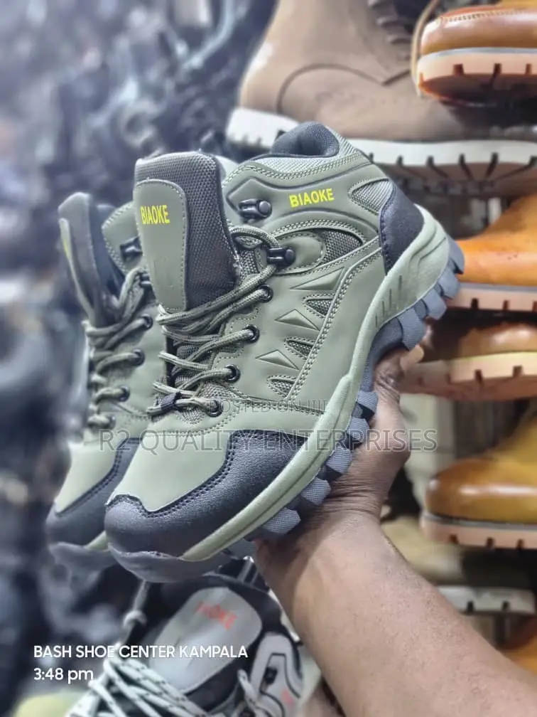 Biaoke Rugged Outdoor Hiking Shoe