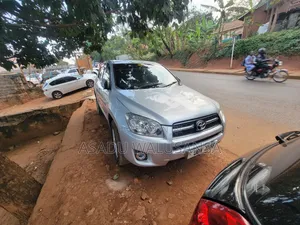 Toyota RAV4 2012 Silver