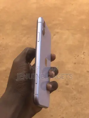 Apple iPhone 11 64 GB Purple