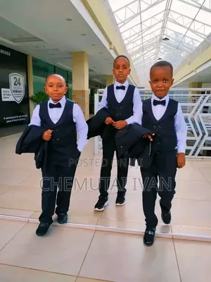 Boy's Suit Set With Bowties