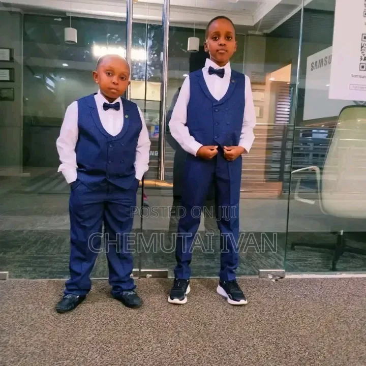 Boy's Suit Set With Bowties