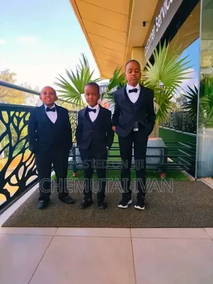 Boy's Suit Set With Bowties