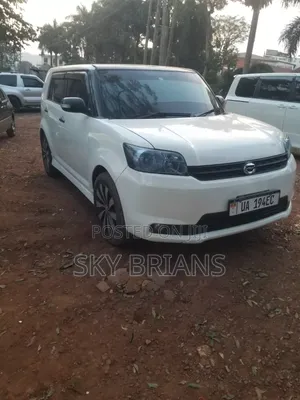 Toyota Corolla Rumion Hatchback 1.8 AWD 2009 White