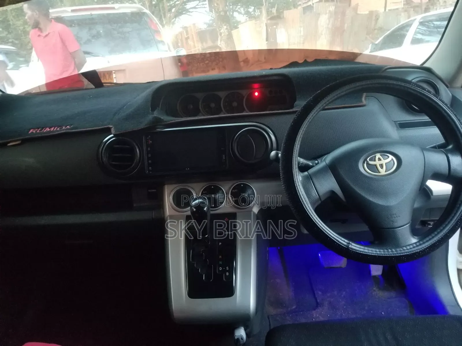 Toyota Corolla Rumion Hatchback 1.8 AWD 2009 White