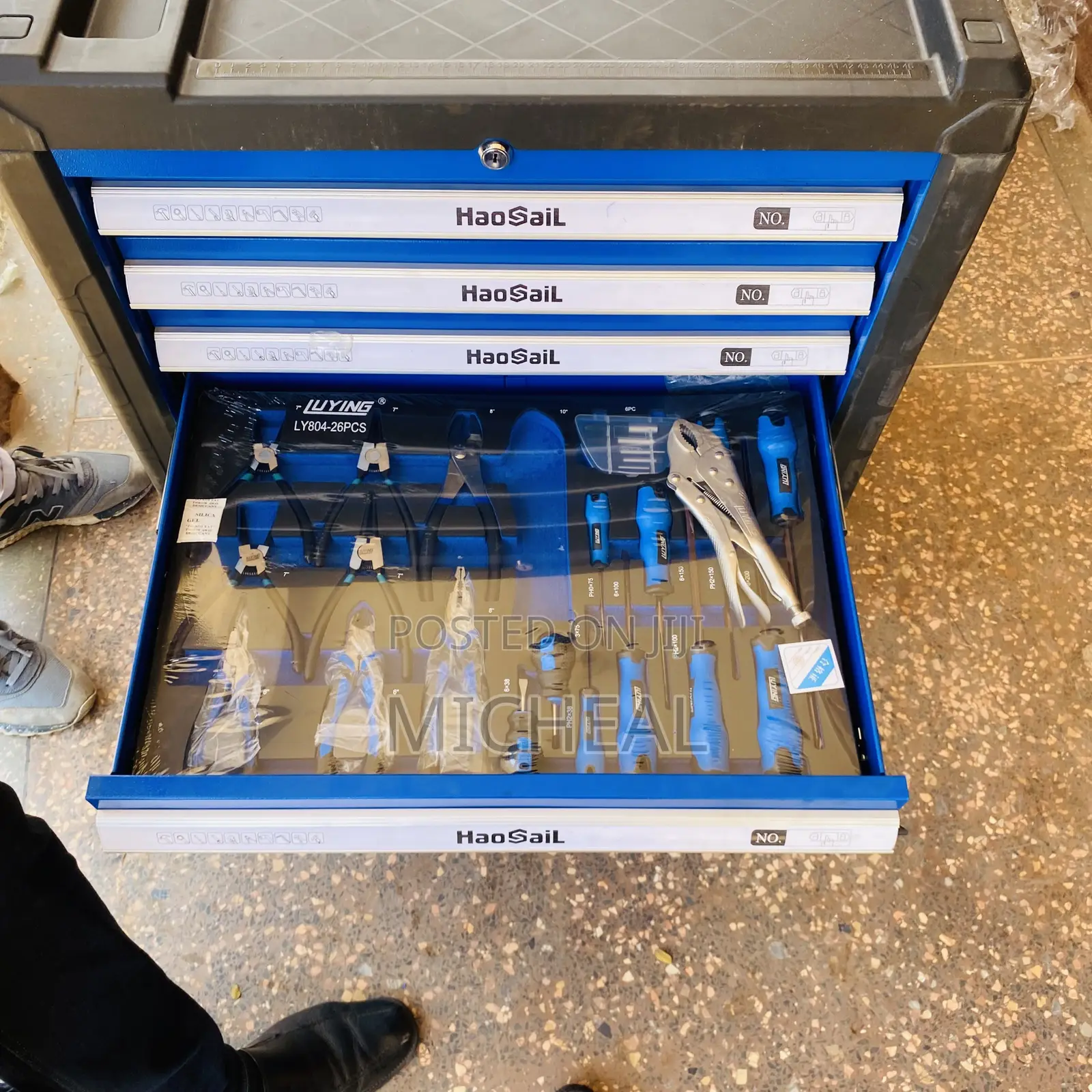 Tool Cart or Tool Box
