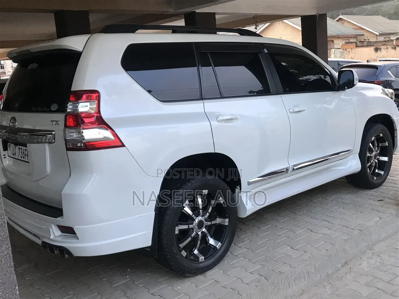 Toyota Land Cruiser Prado 2016 White