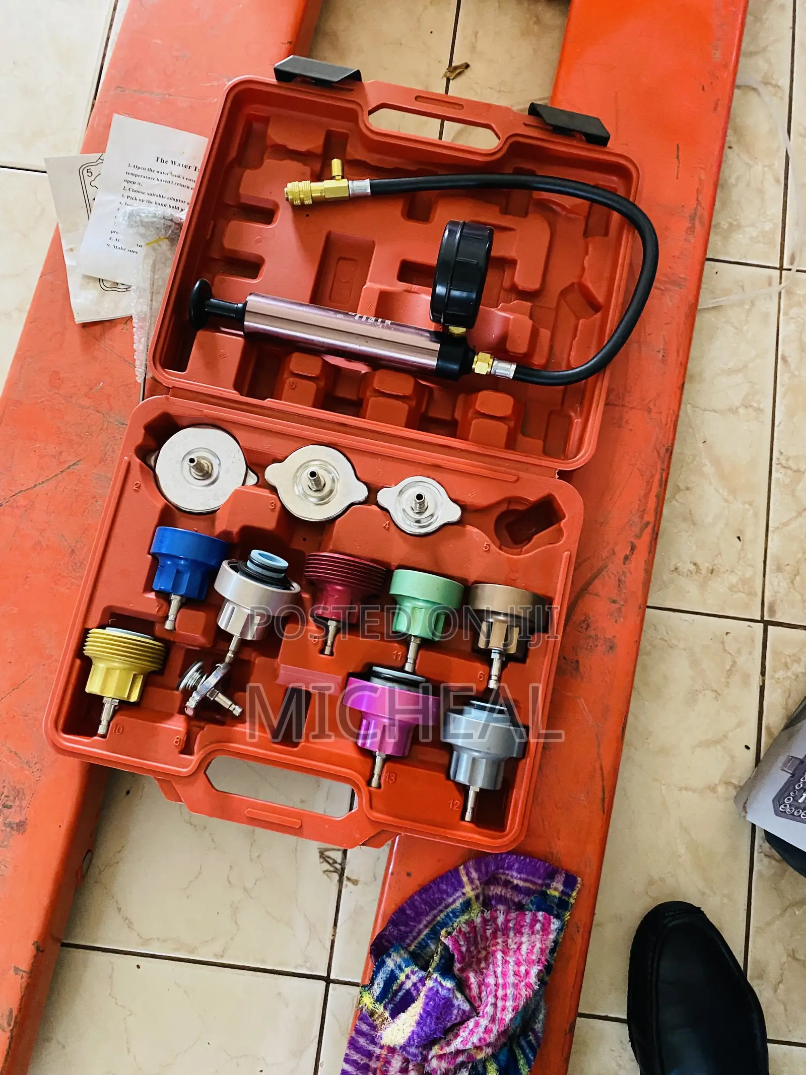 Water Tank Leak Detector or Radiator Kit Tester
