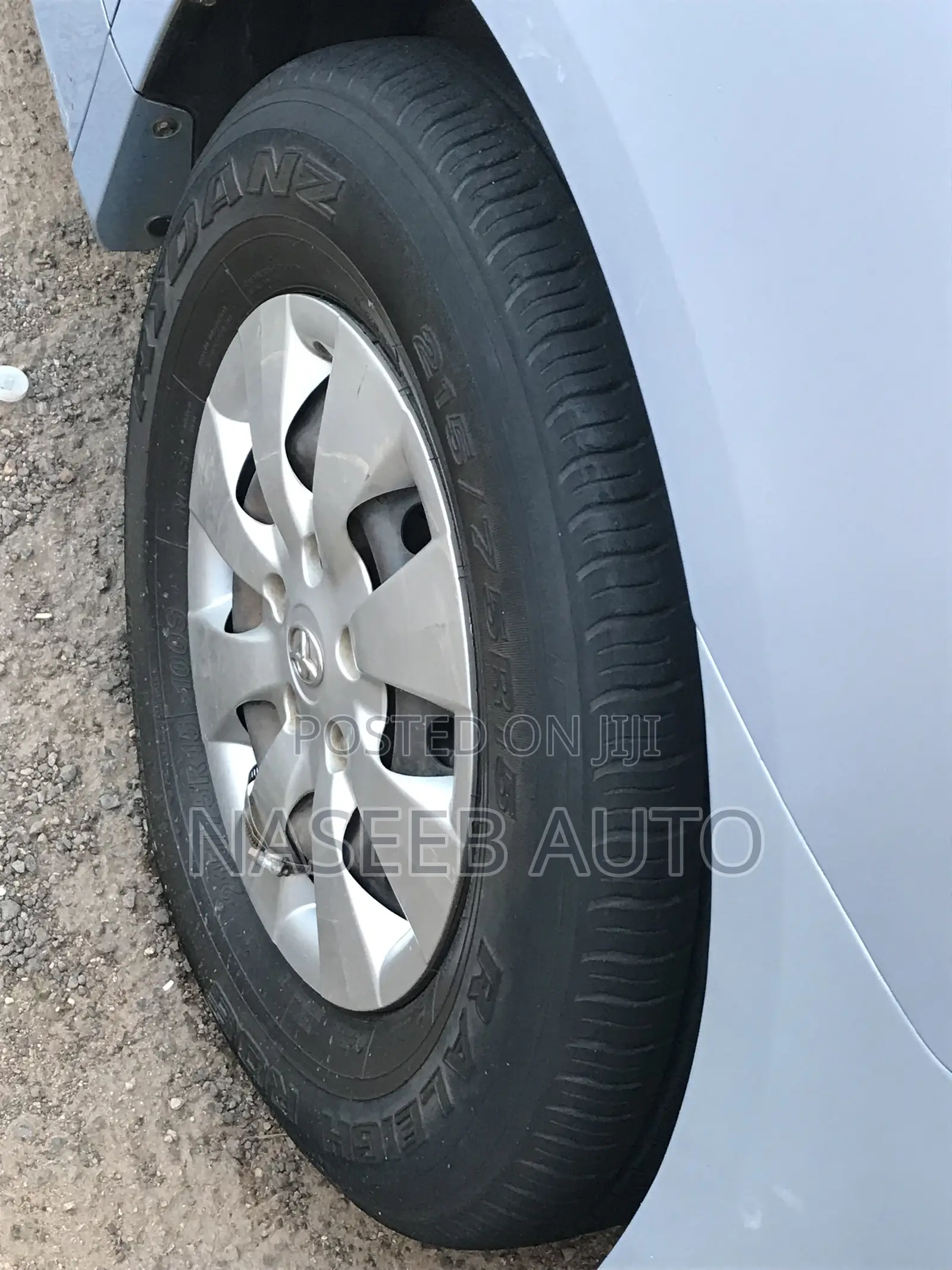 Toyota Noah 2012 Blue