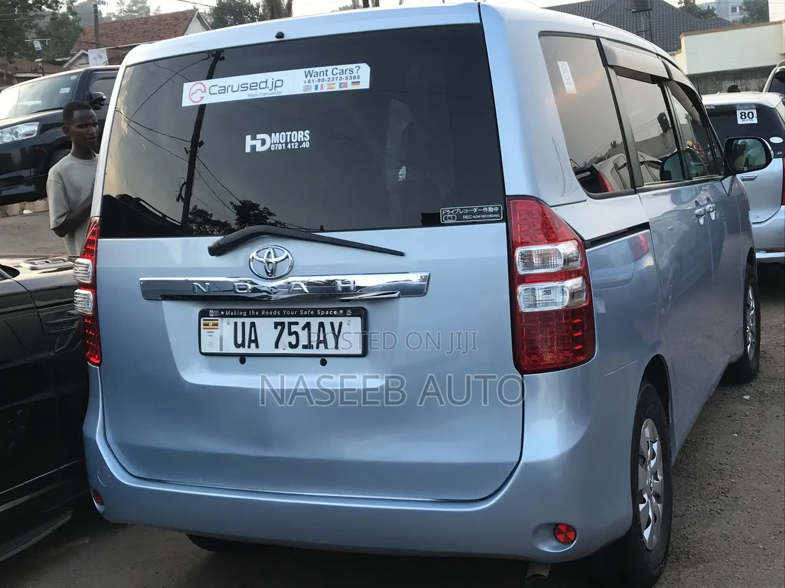 Toyota Noah 2012 Blue