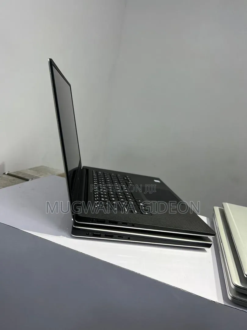 New Laptop Dell Precision 5530 16GB Intel Core i7 SSD 512GB