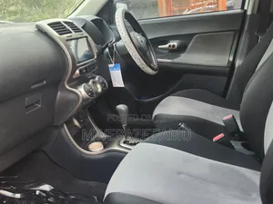 Toyota IST 2009 White