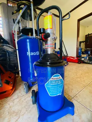 Grease Injector High-Pressure Pneumatic 12L