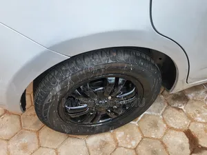 Toyota Ractis 2009 Silver