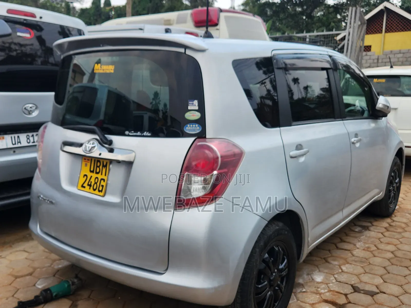 Toyota Ractis 2009 Silver